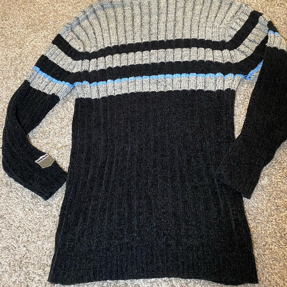 Stylish Black and Gray Women's Turtleneck Sweater